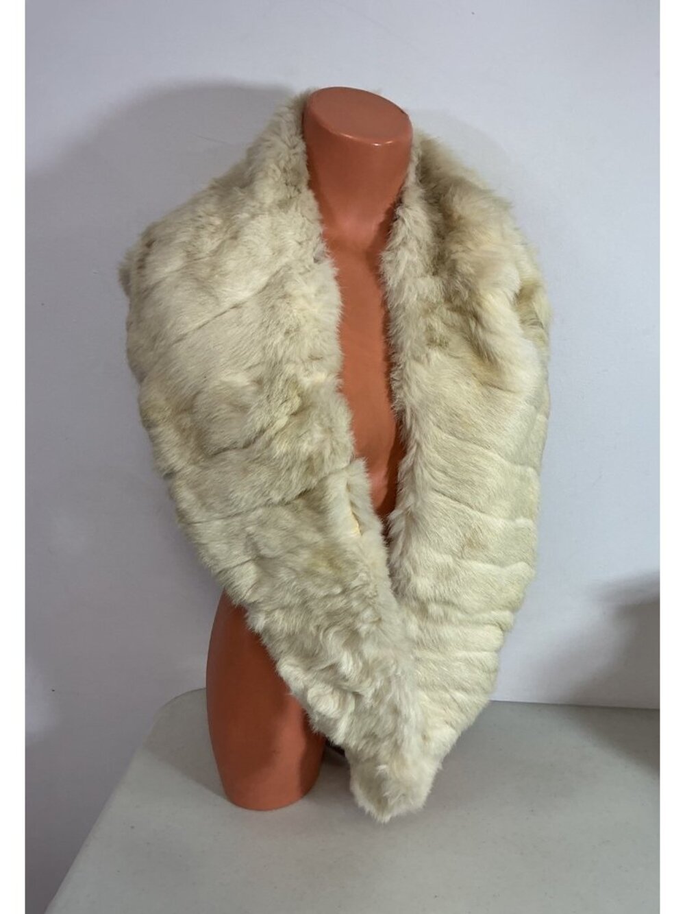 Vintage Fur Shawl Wrap Ivory Beige Womens One Size